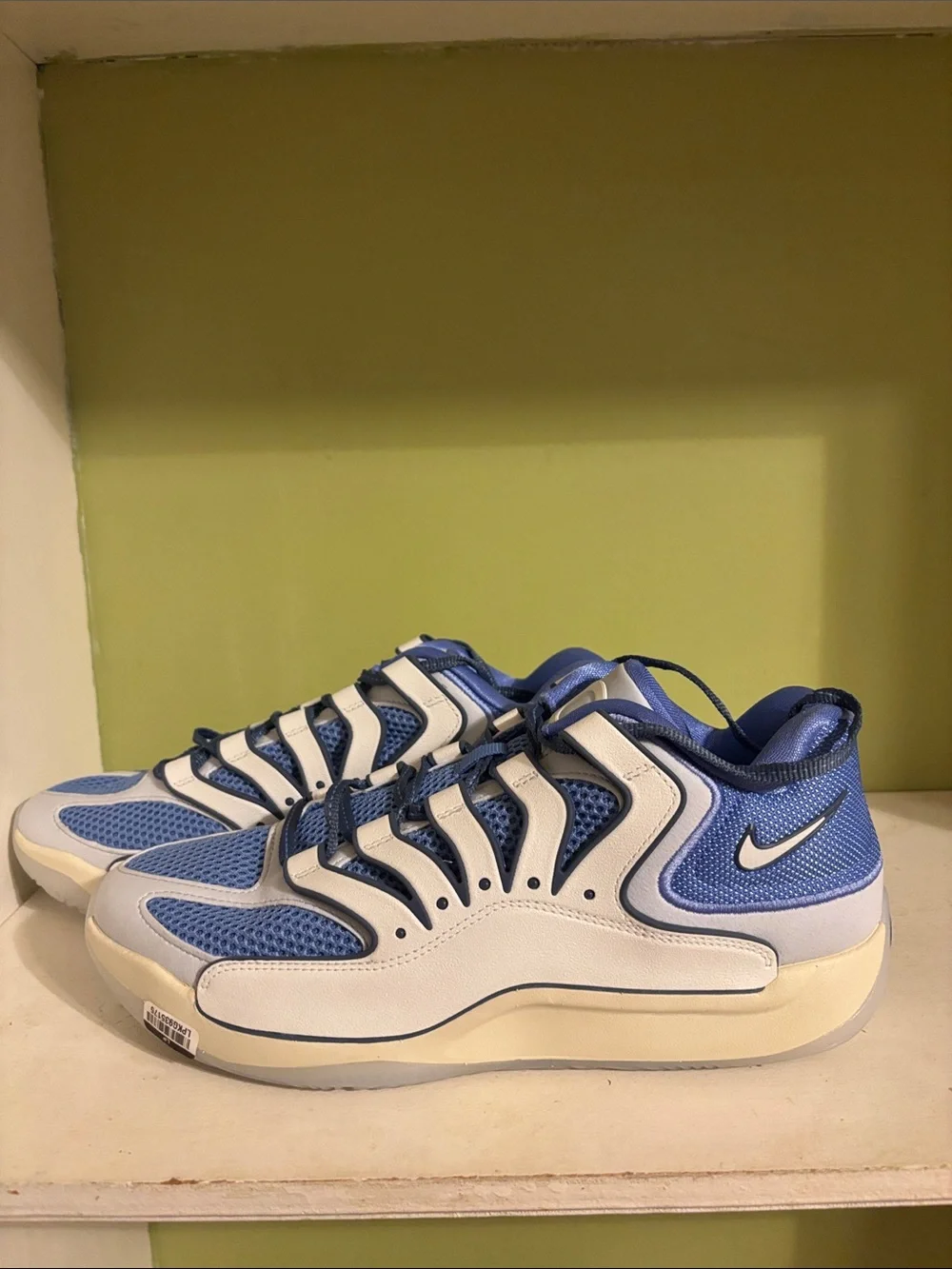Authentic Nike kD 18 Boys &Girls Club Royal pulse Gray shoes Size.10.5